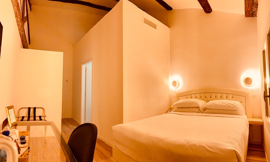 Image 10: Italy, Vicenza: Deluxe or Superior Double Room with Spa