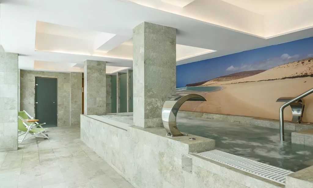 Circuito de spa para 2 personas con masaje, comida o daypass a elegir