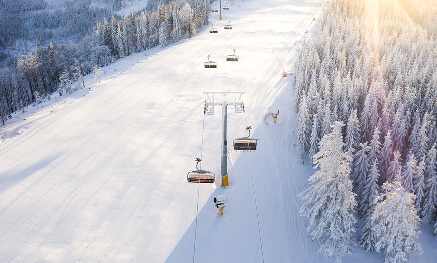 Image 11: ⛷️ Całodniowy skipass dla 1 osoby w Szczyrk Mountain Resort