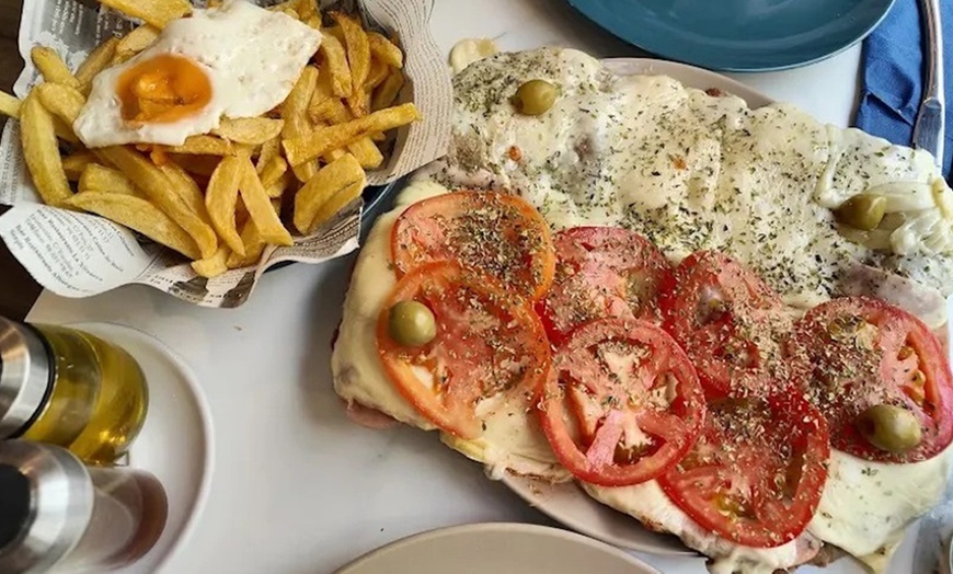 Image 8: Menú de milanesa para 2 o 4 personas con opción a botella de vino