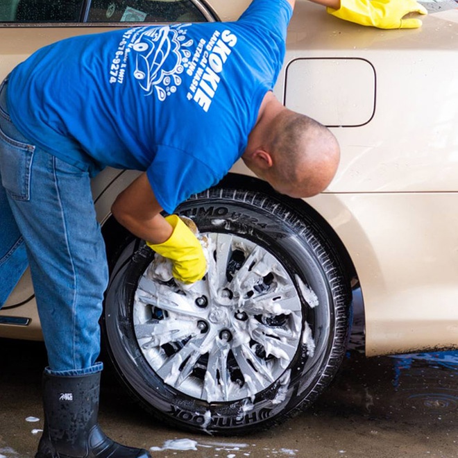 Exterior and Interior Detailing Services for All Vehicle Sizes
