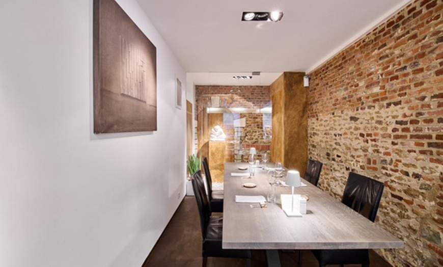 Image 7: Laissez-vous surprendre : menu en 3 services avec tapas & mignardises