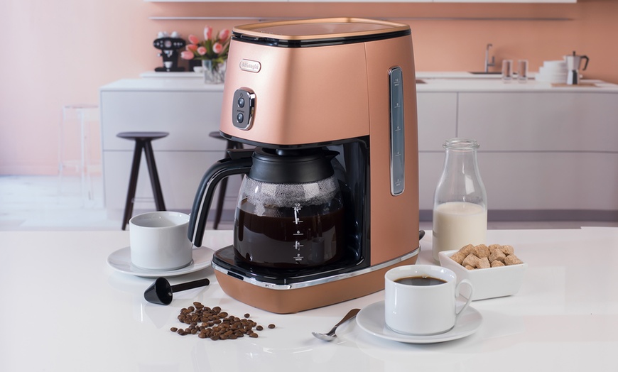 Image 3: DeLonghi Distinta Coffee Machine