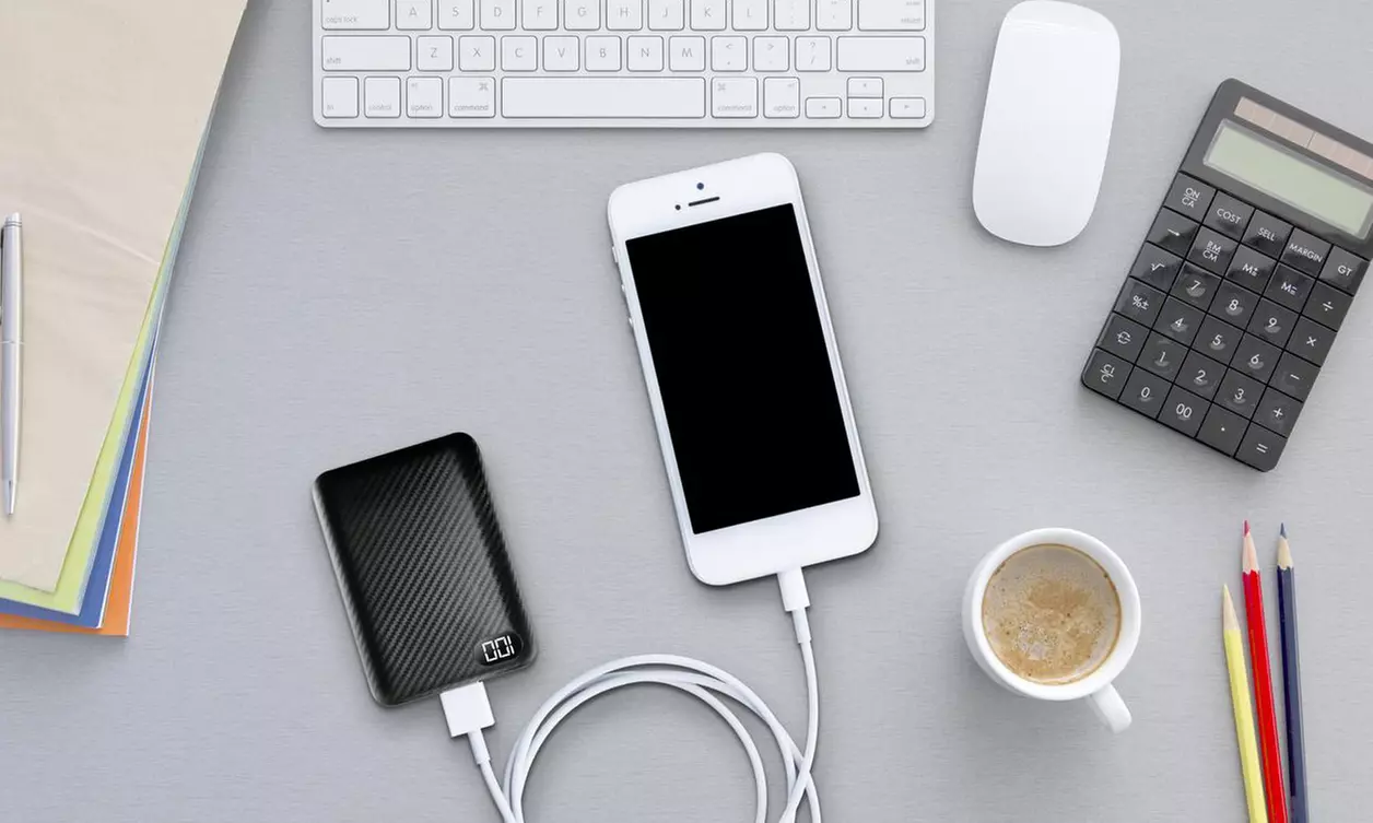 CIAO Tech High Performance 2 USB 10,000 mAh Carbon Fiber Powerbank  - Primary Image