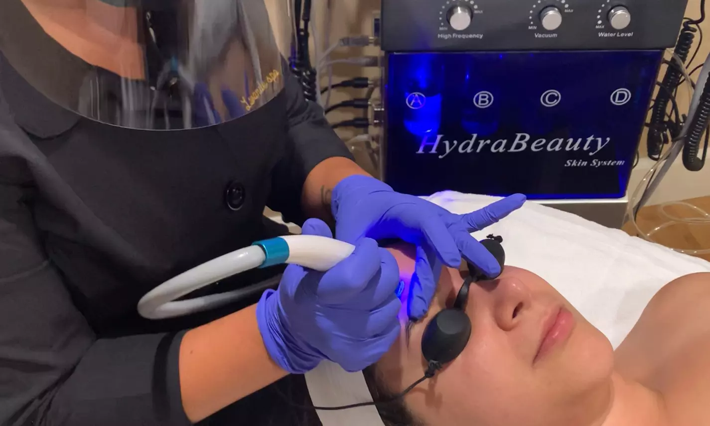 Achieve a radiant complexion with Lavande Spa's One or Two HydraFacials, offering up to 43% off on expert skincare treatments - Primary Image