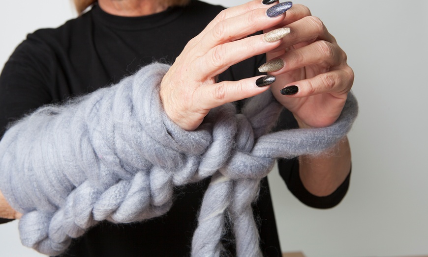 Image 4: Giant Arm Knitting Yarn Ball