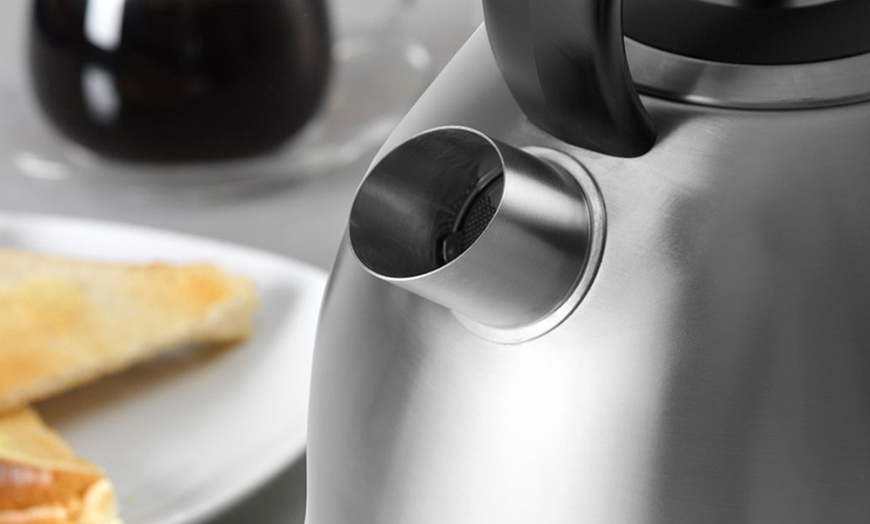 Image 2: Tower Electric Kettle