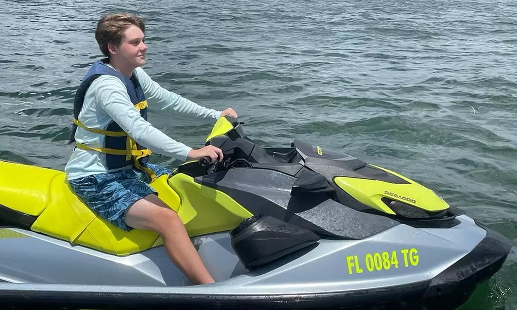 Ride the Waves: Miami Waverunners Water Sports: Jet Ski with Boat Tour