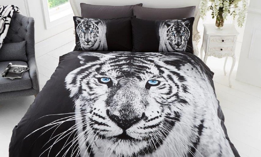 Image 10: 3D Design Duvet Cover Set with Pillowcases