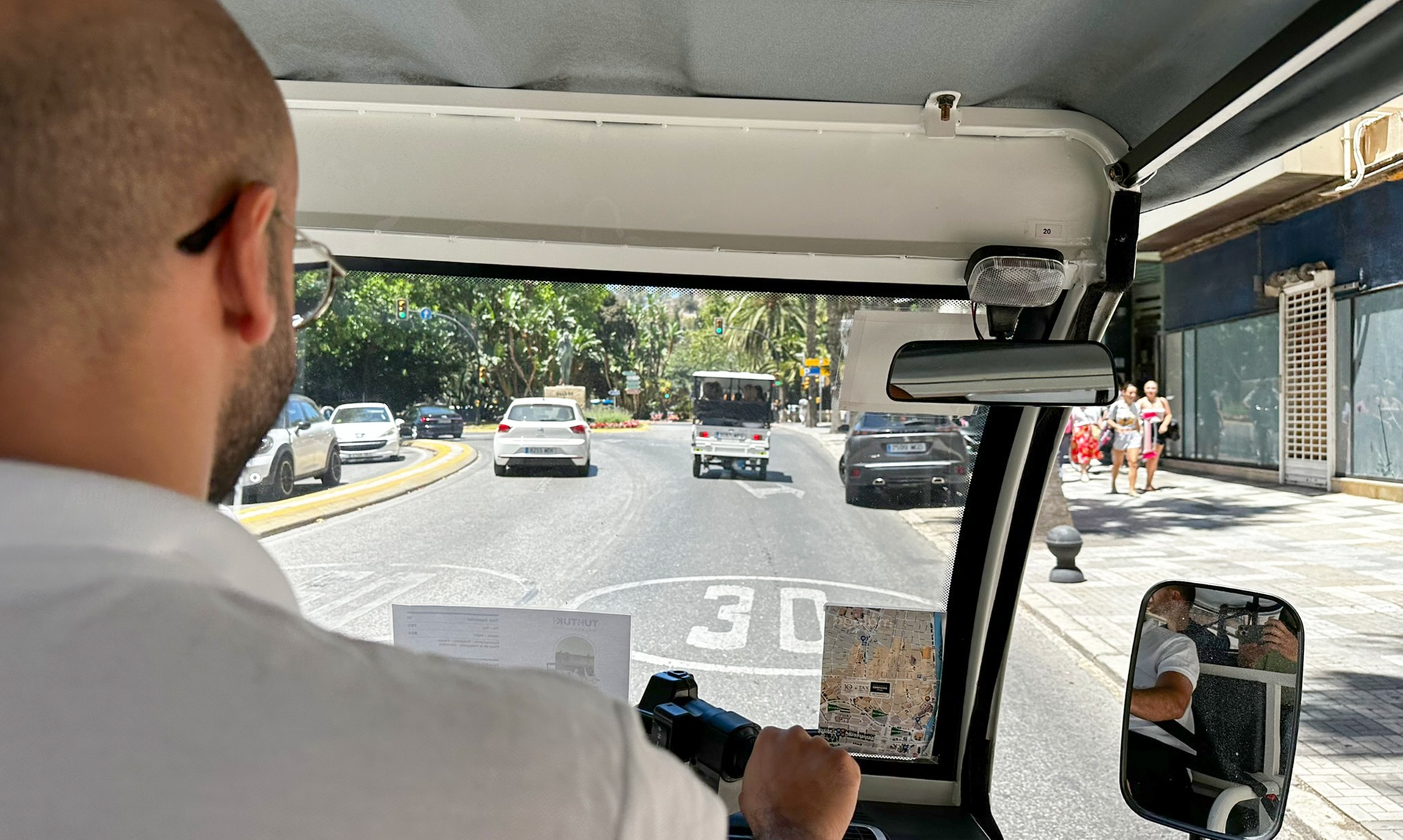 Tour exprés por Málaga en tuk tuk para 1 persona