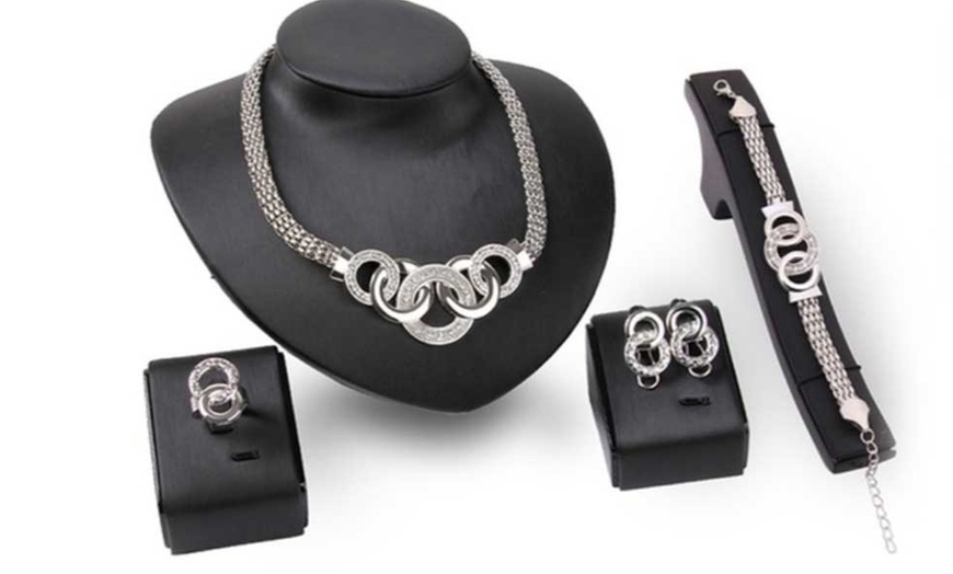 Image 2: Four-Piece Crystal Link Set