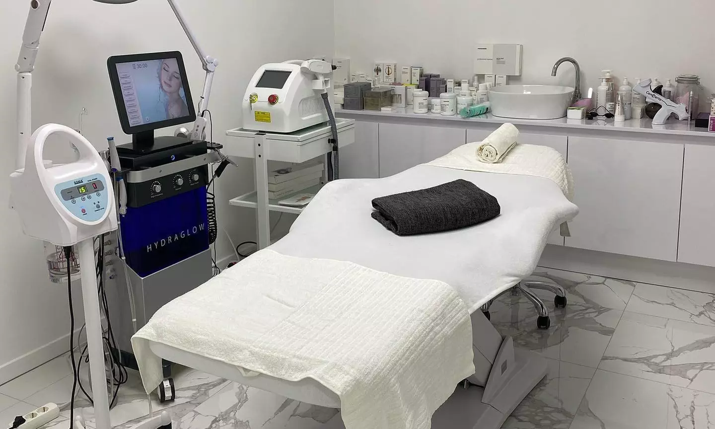 Gezichtsbehandeling naar keuze