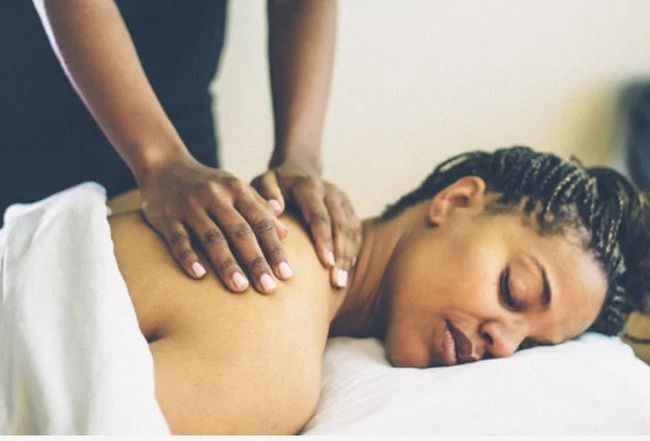 Rejuvenate with a Lymphatic Drainage Massage Experience