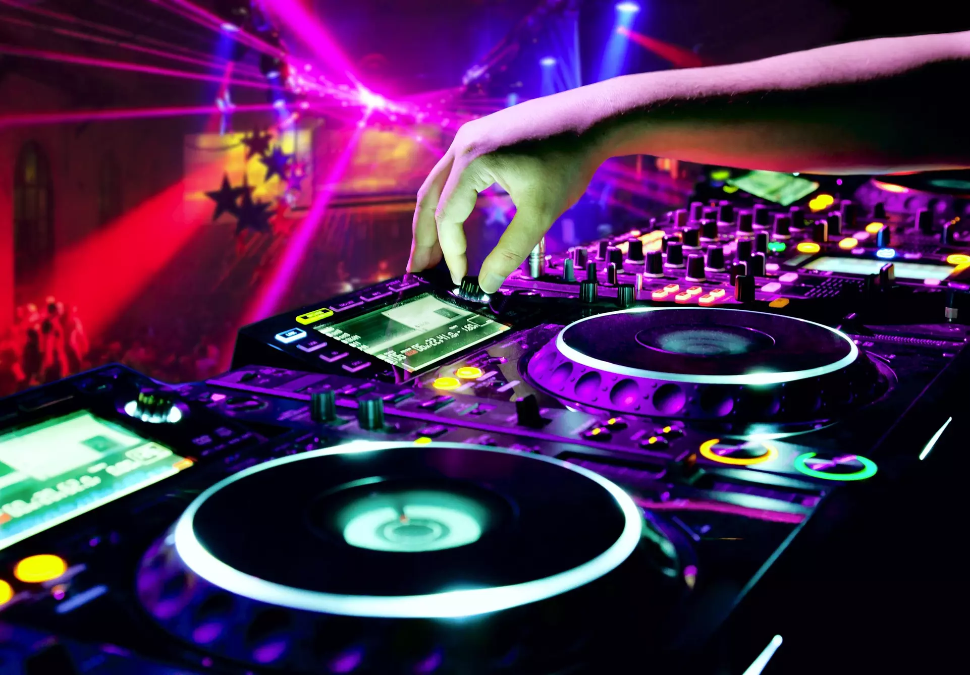 $599 Off $999 Worth of Equipment - Entertainment - Primary Image