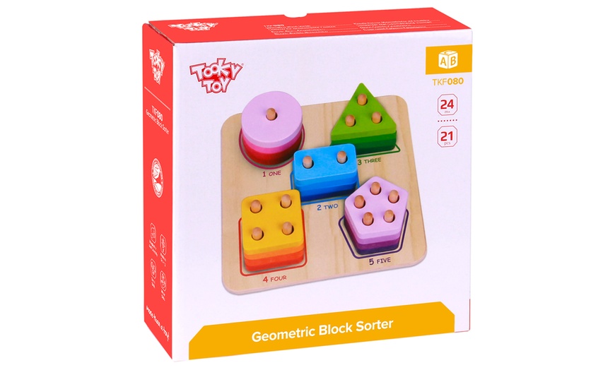 Image 4: Geometric Block Sorter and Puzzle