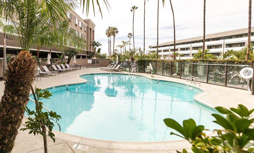 Best Western San Diego Zoo/SeaWorld Inn & Suites: Hotel near SeaWorld ...