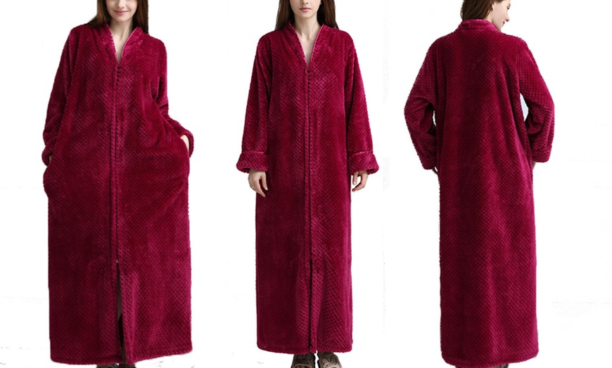 Image 3: Zip Into Comfort with Plush Zip Up Lounger Robe