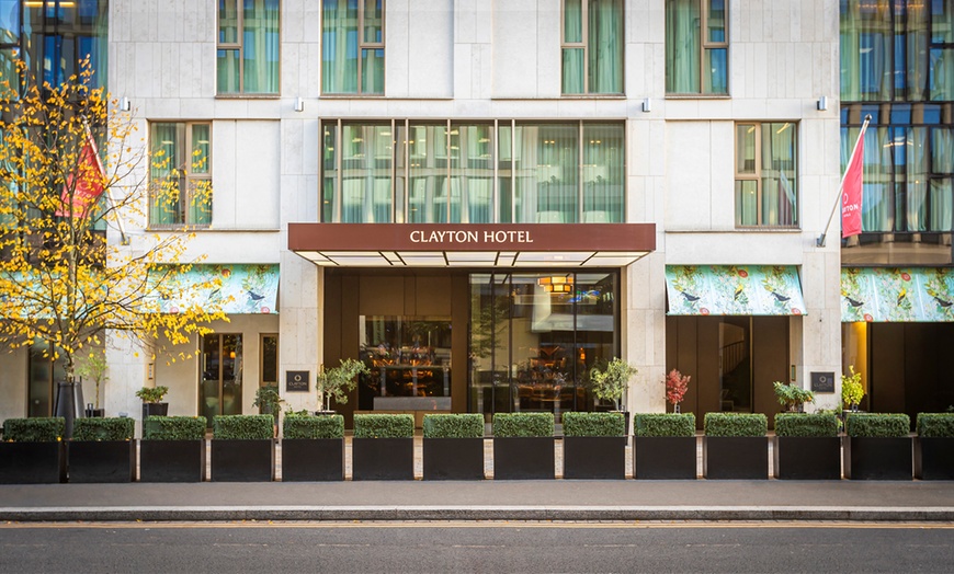 Image 3: Cambridgeshire: Deluxe Double Room or Executive King Room w/ Breakfast