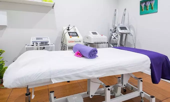 Masaje relajante de 50 min. a 4 manos con opción a masaje craneal o aromaterapia (hasta 50% menos) - Second Medium