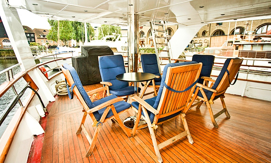 Image 5: Luxury Yacht Stay For Up to Ten