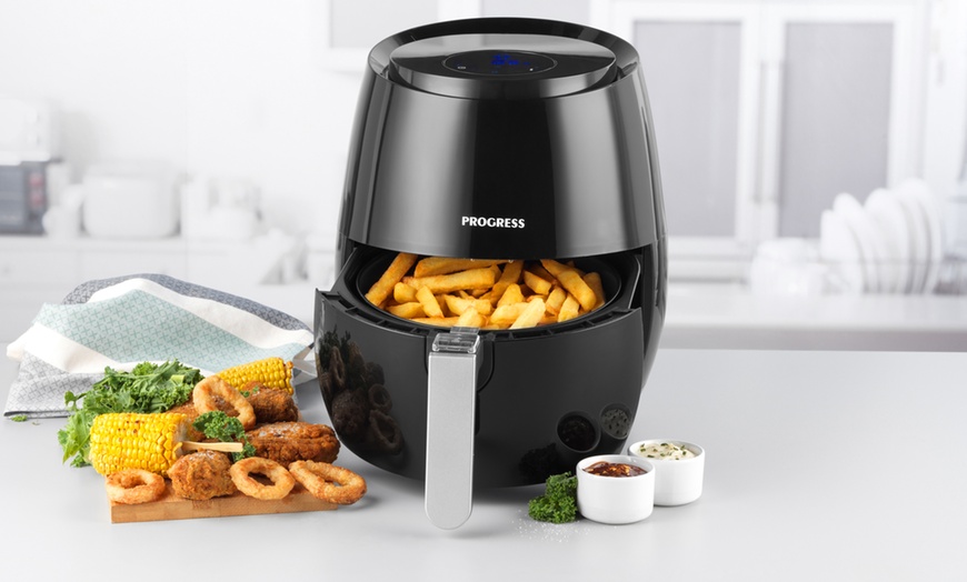 Image 2: Progress 4.5L Hot Air Fryer with Digital Temperature Control