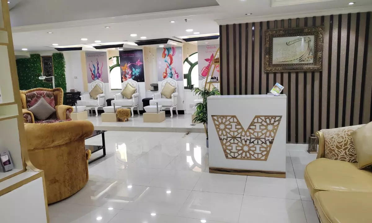 Classic Colour Mani-Pedi