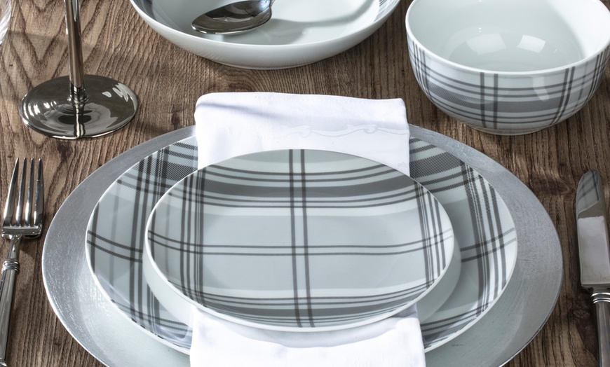 Image 2: 30-Piece Waterside Grey Tartan Dinner Set