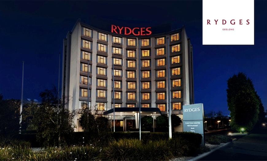 Image 1: Geelong: Superior Room for 2 or Family Room for 4 at Rydges Geelong