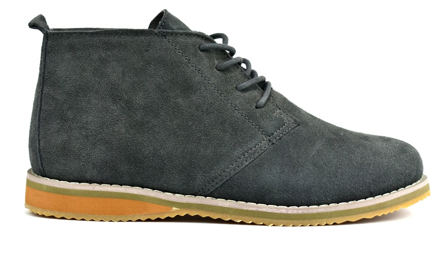 Image 12: Men's Suede Desert Boots