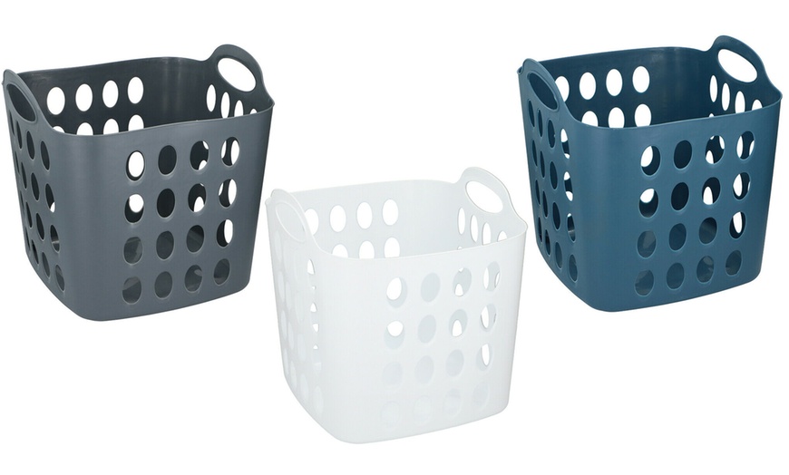 Image 1: 35-Litre Flexible Plastic Laundry Basket