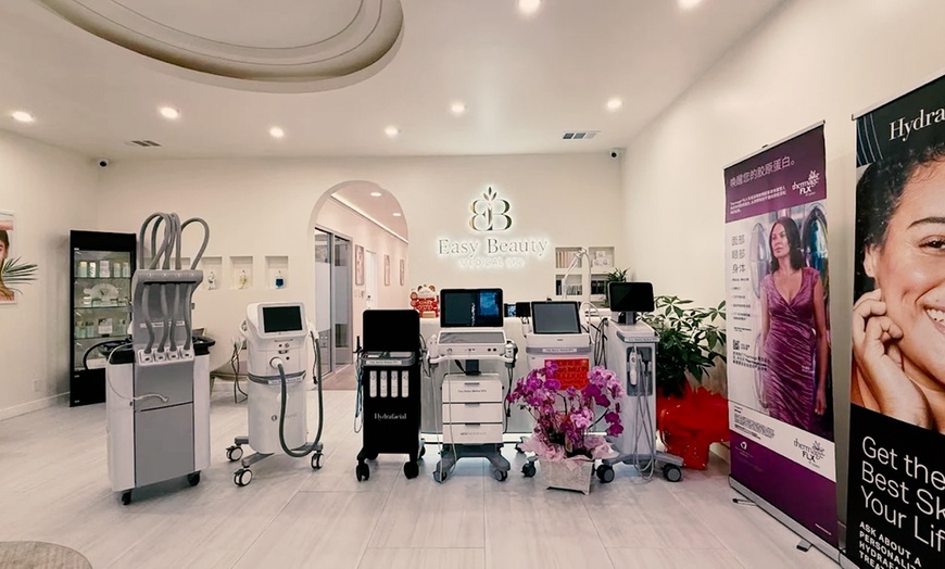 Image 4: Revitalize with 20, 40, or 60 Units of Botox for a Natural Glow