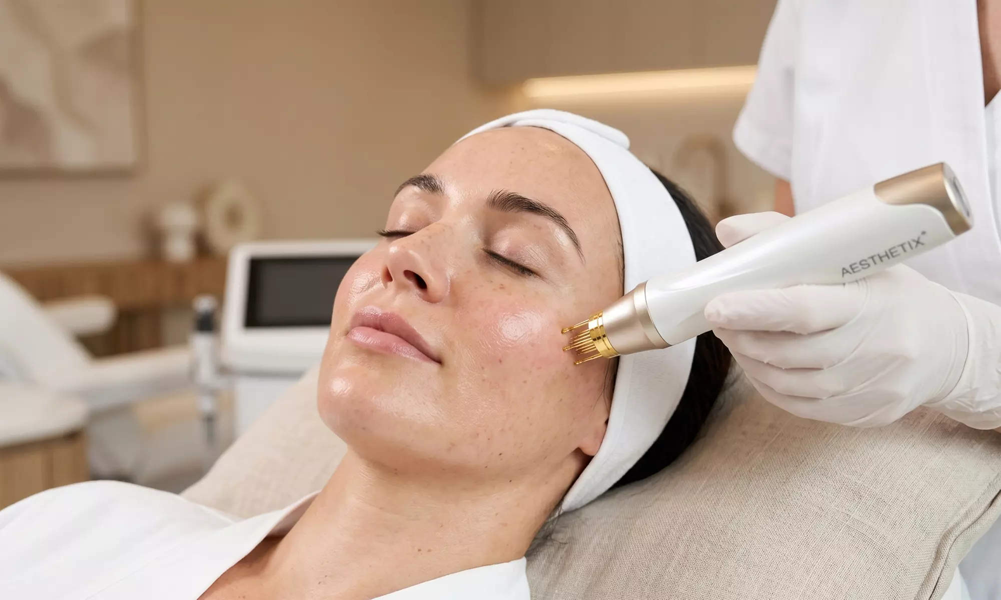Zabiegi beauty: radiofrekwencja mikroigłowa, elektrostymulacja i inne