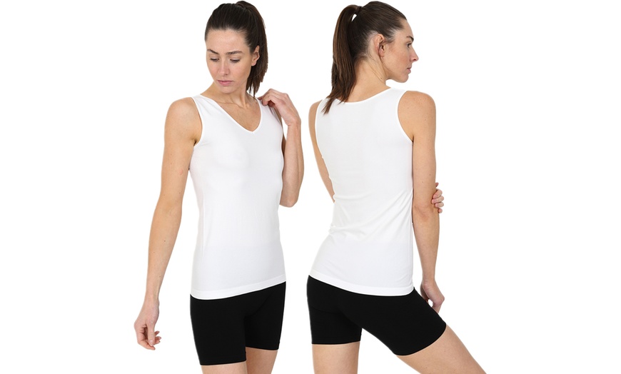 Image 11: Blu Apparel Three Packs of Ladies' Seamless Vests 