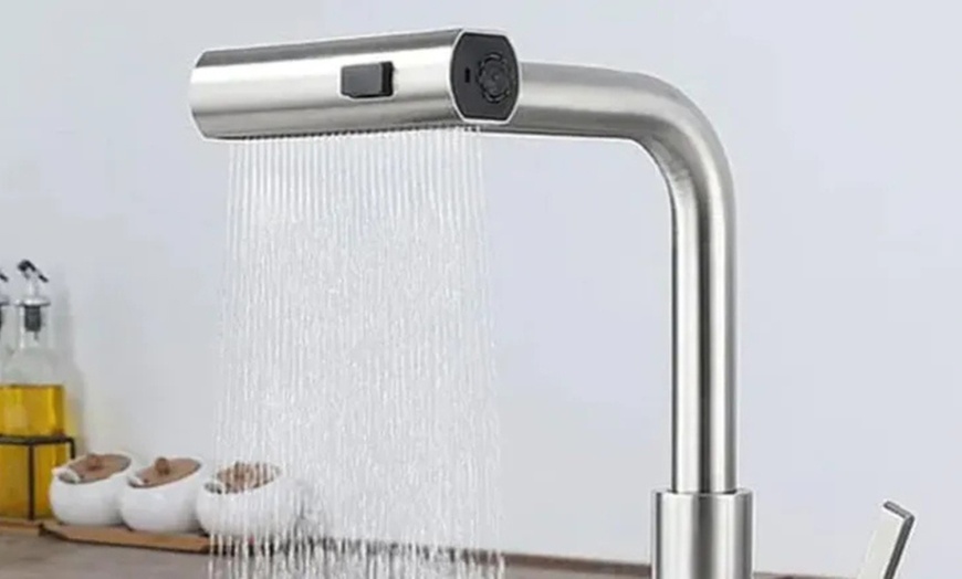 Image 6: One, Two or Four Pack of Universal 360° Rotating Faucet Heads