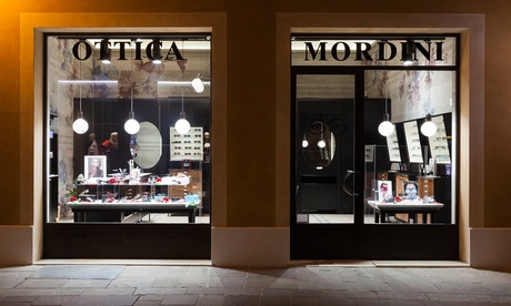 Buono sconto su occhiale vista con vari tipi di lenti e trattamento antiriflesso da Ottici di Reggio. Valido in 3 sedi