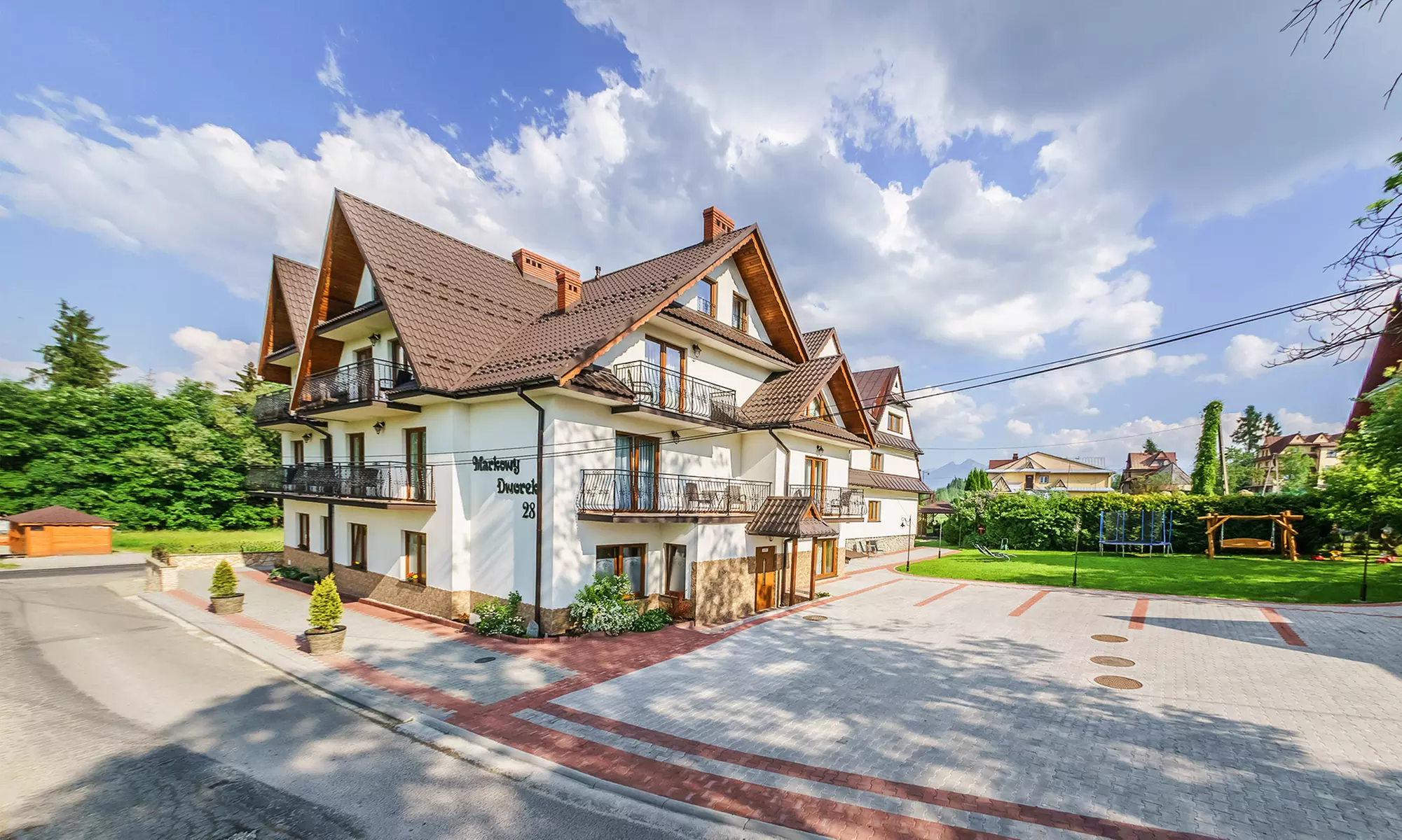 Białka Tatrzańska: 1-5 nocy z wyżywieniem i biletem do Term Bania