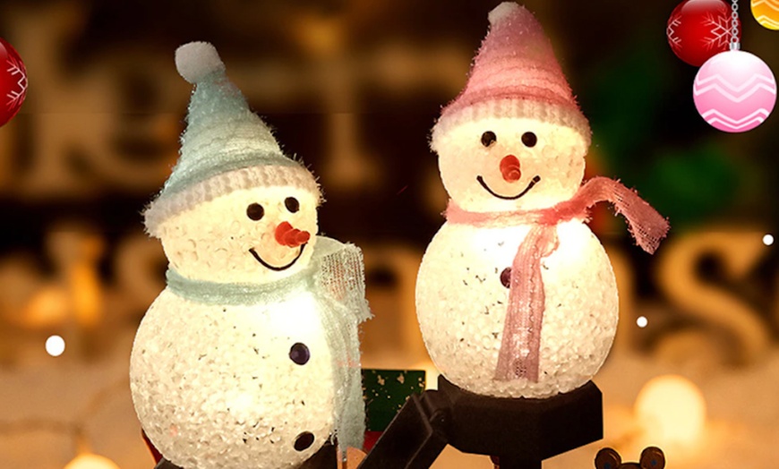 Image 16: Snowman Solar Light