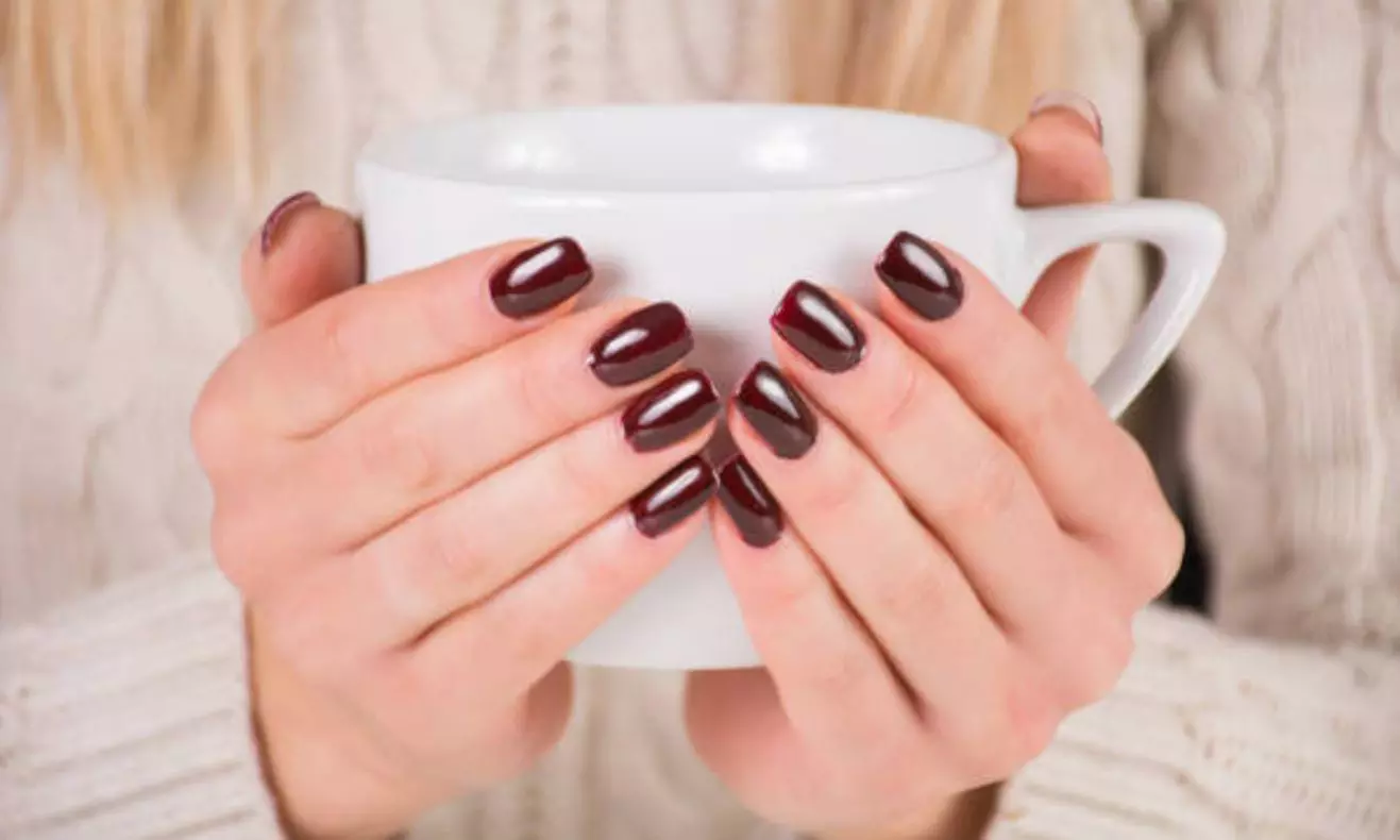 Manicura, pedicura o ambas a elegir entre clásica o prémium para 1