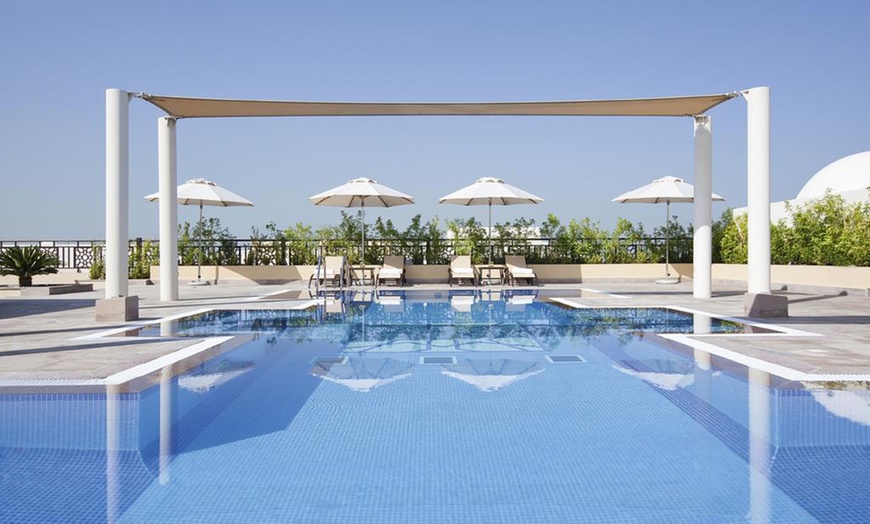 Image 3: Pool and Health Club Access