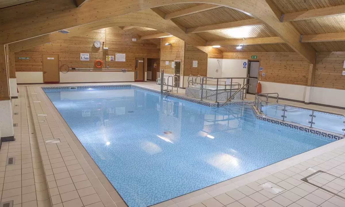 Relaxing Lakeside Lodges in Lancashire: Stay for up to 6 by the Lake