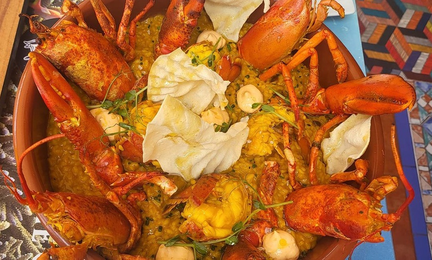 Image 7: ¡Descubre los sabores del mar con este menú especial!