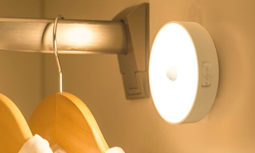 Image 3: Wireless Rechargeable Night Light with Motion Detection