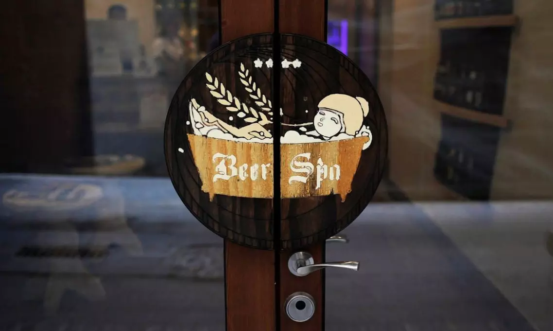 Experiencia beer spa para 2 personas con pack degustación