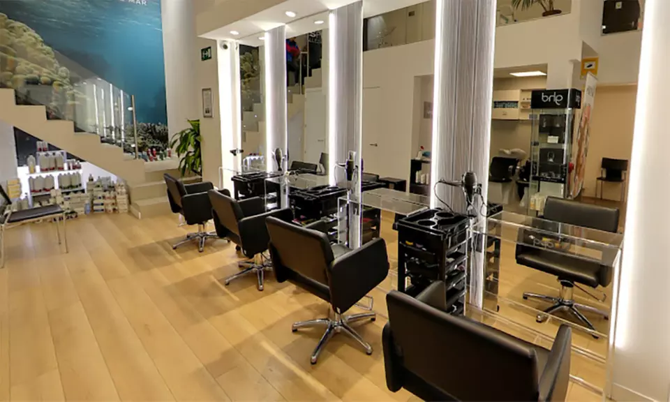 Tratamiento capilar personalizado y kit de productos