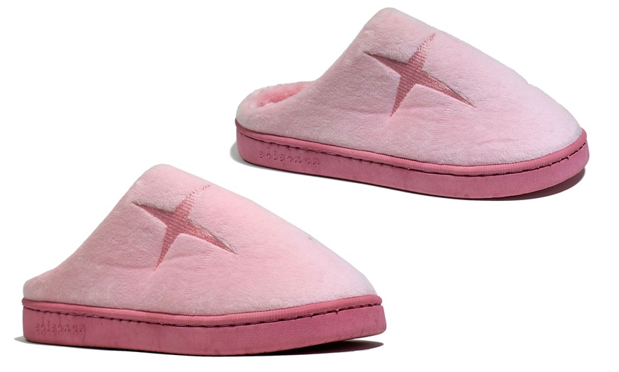 Image 7: Women's Fluffy Slippers