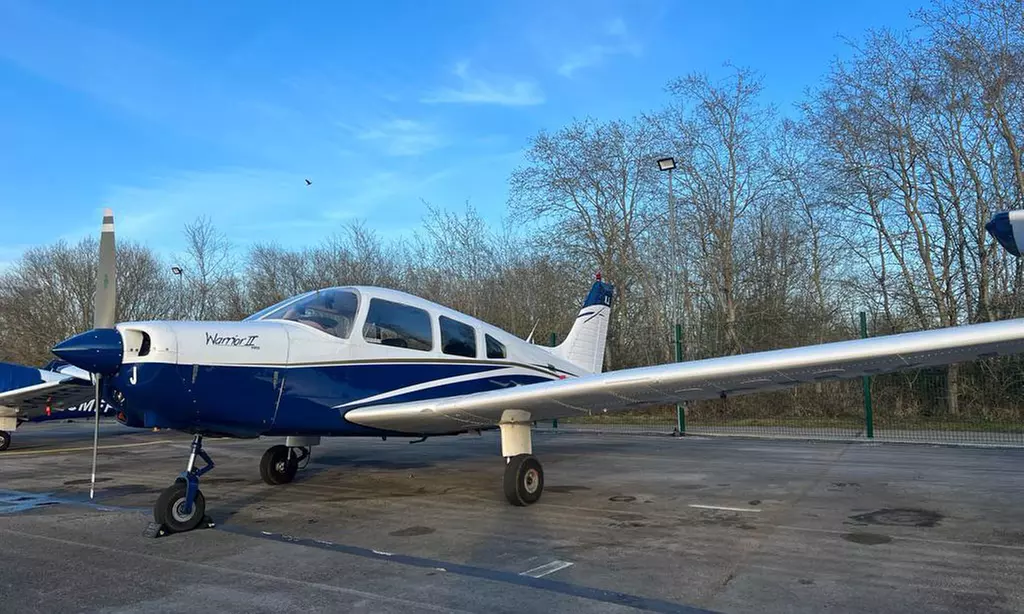 Double Landing Flying Lesson at Adventure 001