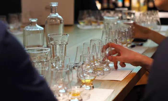 Prezentacja i degustacja whisky, wina lub piw rzemieślnicznych