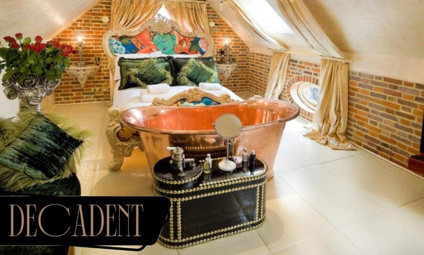 Image 25: 5* Decadent Hotel Break for Two with English or Thai Dining experience