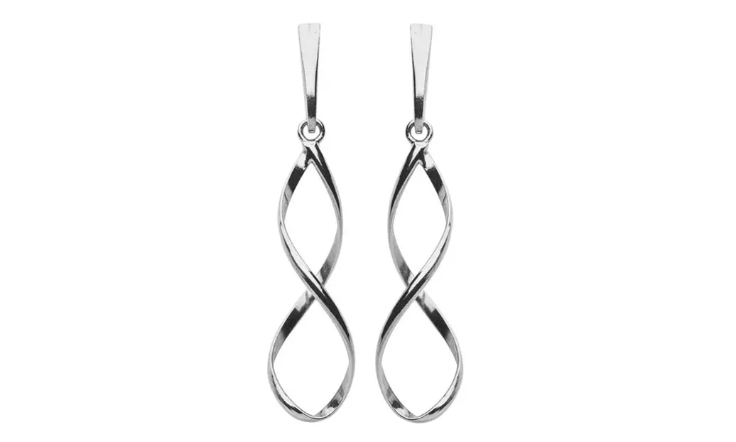 1 paar zilveren oorbellen