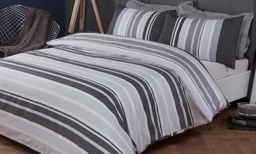 Image 1: Stripes Reversible Duvet Set